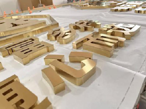 普洱拉丝不锈钢字的特点。